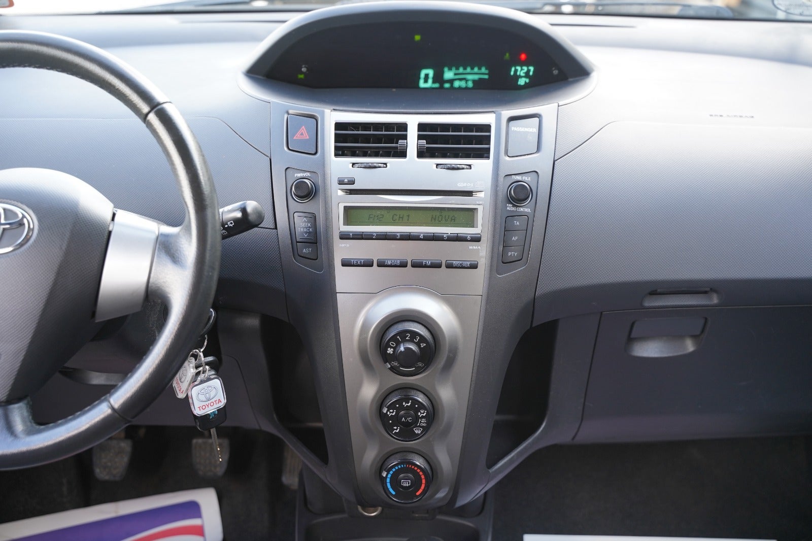 Billede af Toyota Yaris 1,3 T2