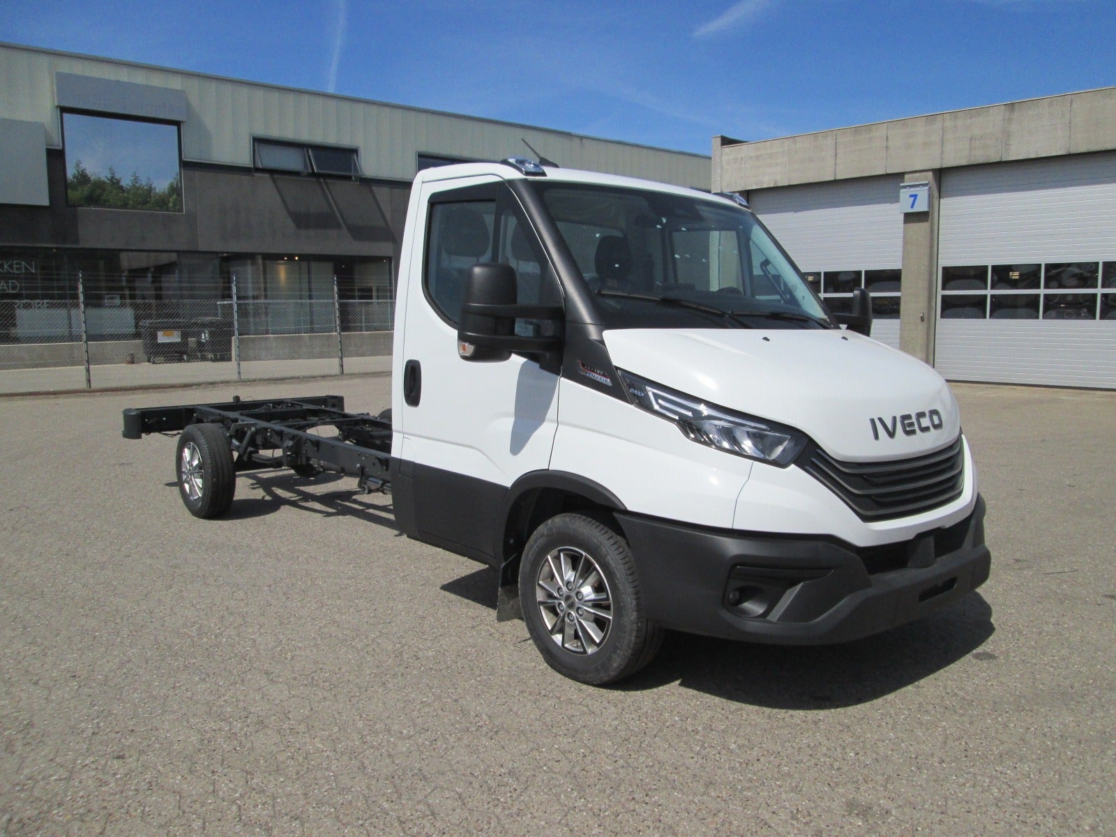 Billede af Iveco Daily 3,0 35S18 4100mm Lad AG8