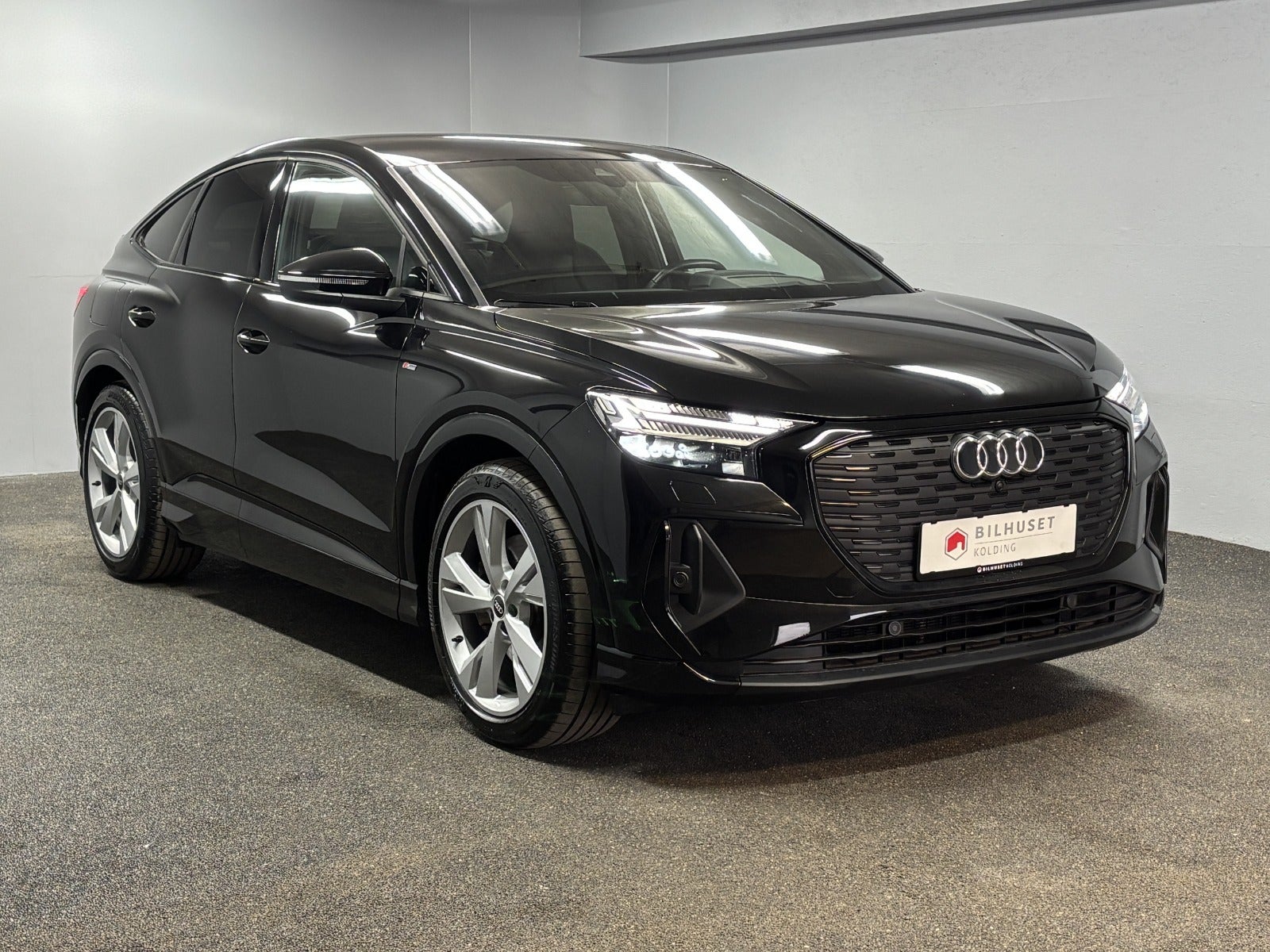 Billede af Audi Q4 e-tron 40 S-line Sportback