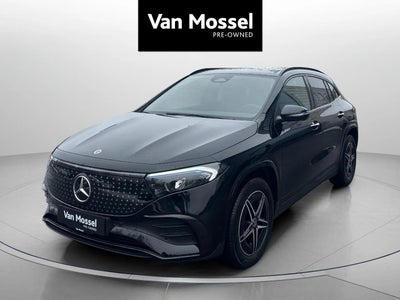 Mercedes EQA300  AMG Line 4Matic 5d