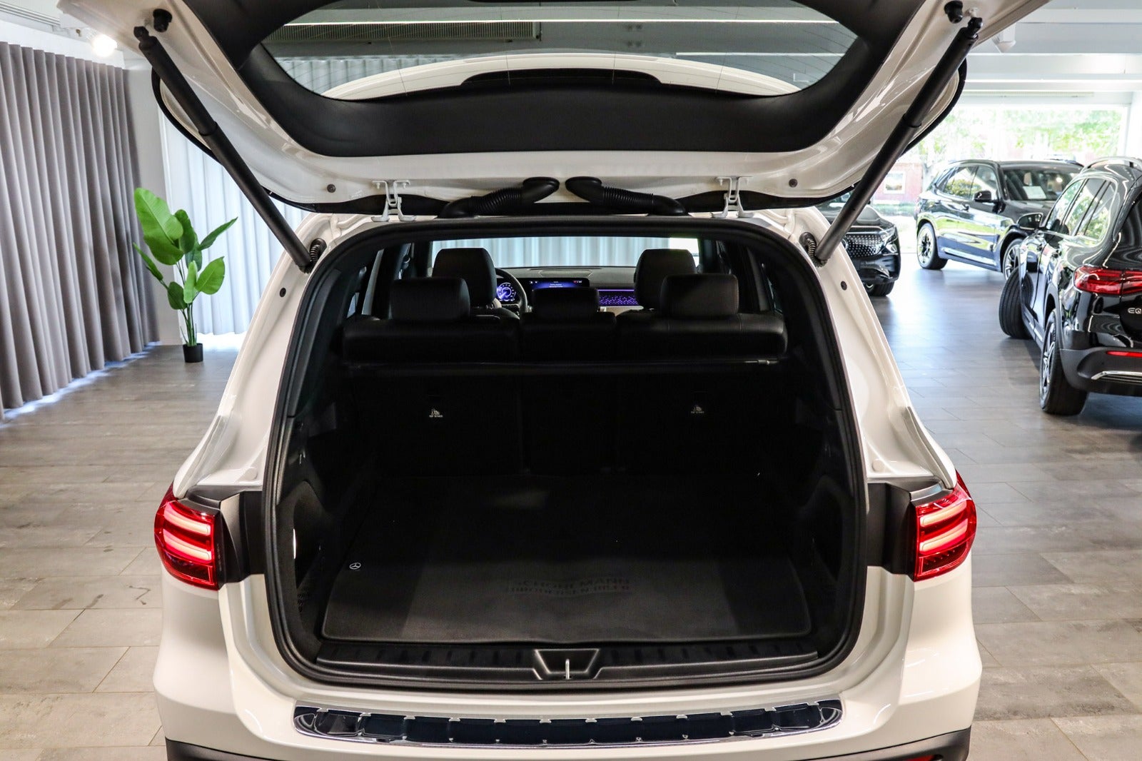Billede af Mercedes EQB250+  AMG Advance