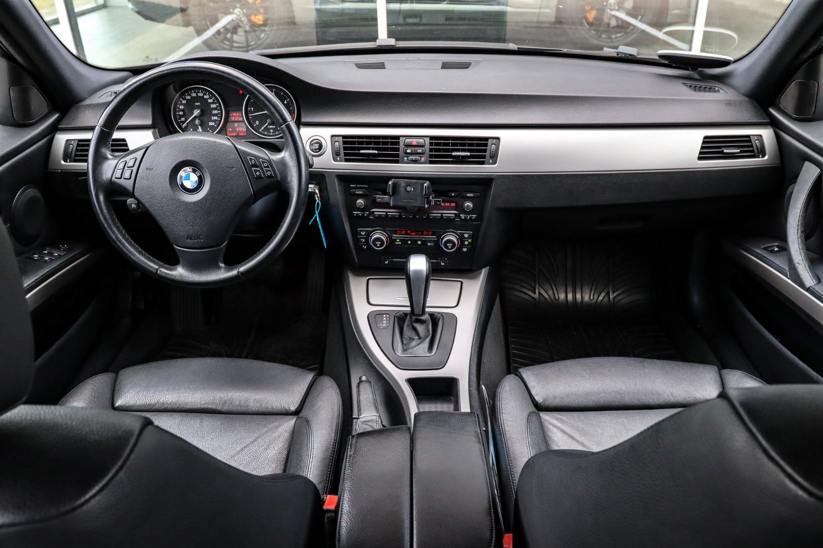 Billede af BMW 325d 3,0 Touring Steptr.