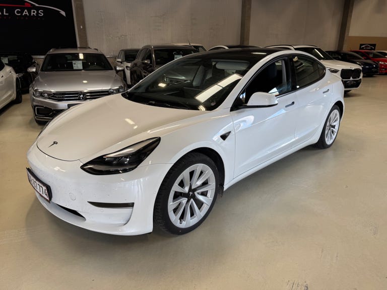 Tesla Model 3 Long Range AWD
