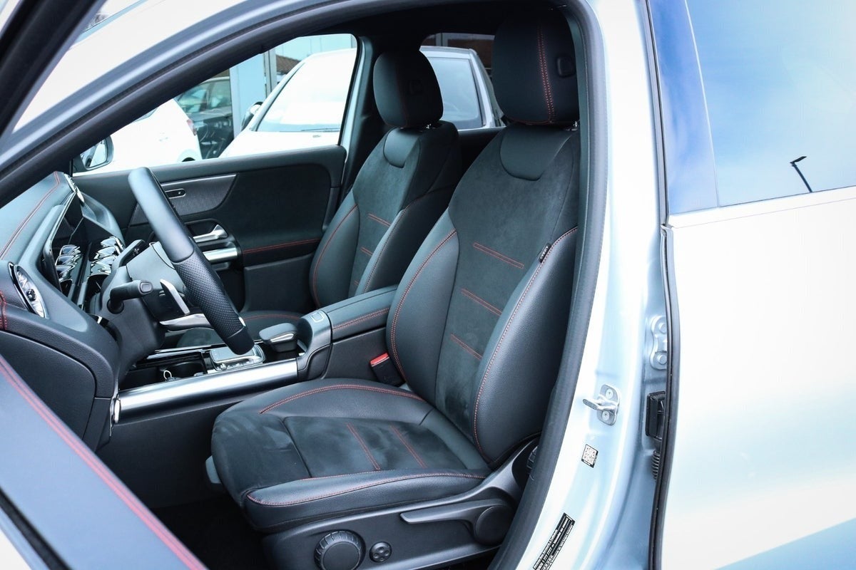 Billede af Mercedes EQA350  AMG Line 4Matic