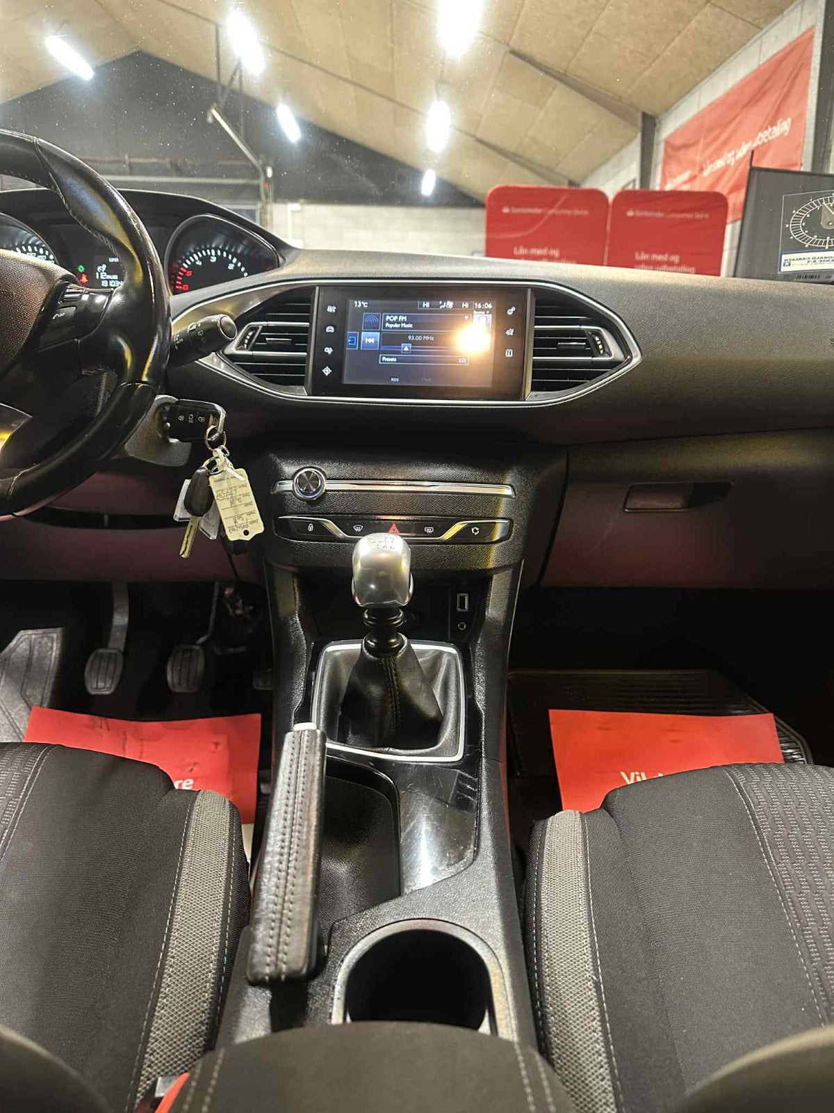 Billede af Peugeot 308 1,6 BlueHDi 120 Style Sky SW