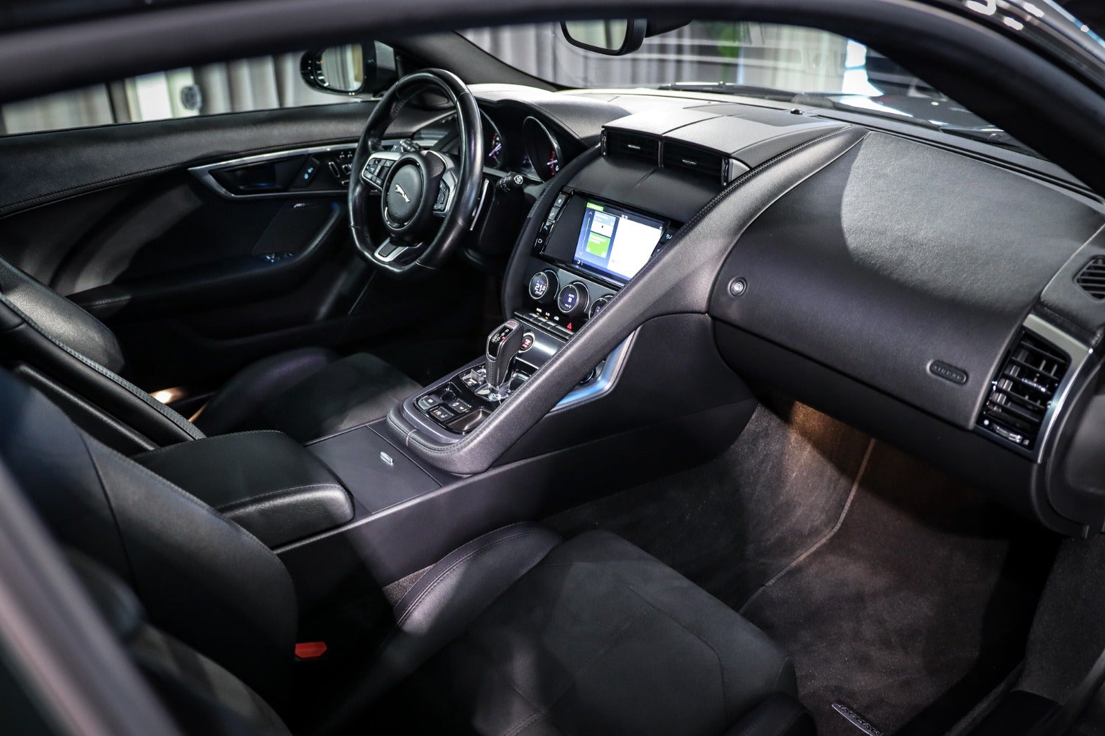 Billede af Jaguar F-Type 3,0 P380 Coupé aut.