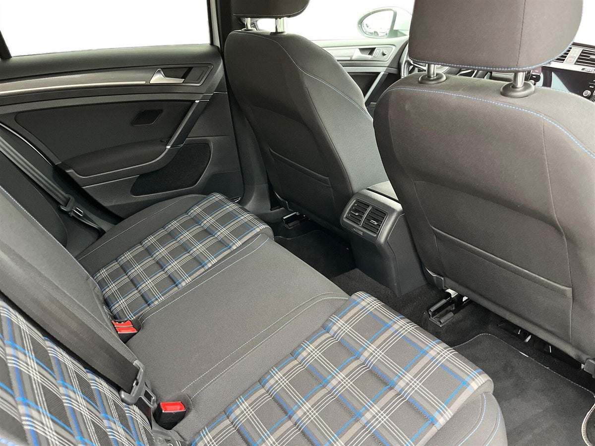 VW Golf VIII GTE DSG billede 12