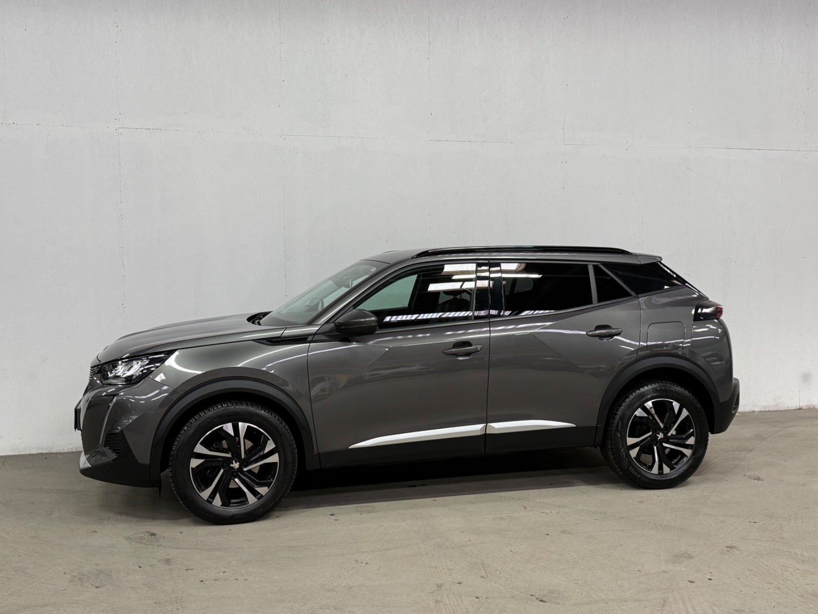 Peugeot 2008 PureTech 130 Allure Pack M