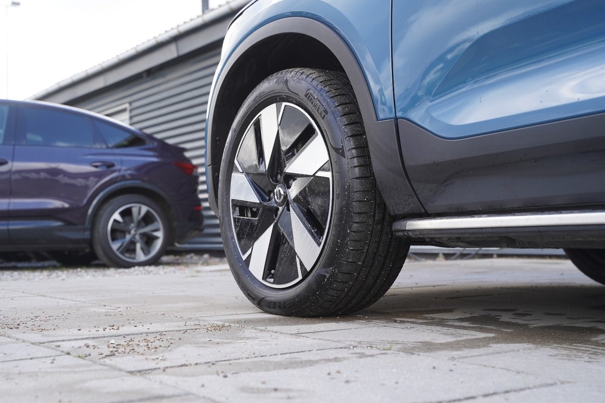 Billede af Volvo EX40  Twin Performance Plus