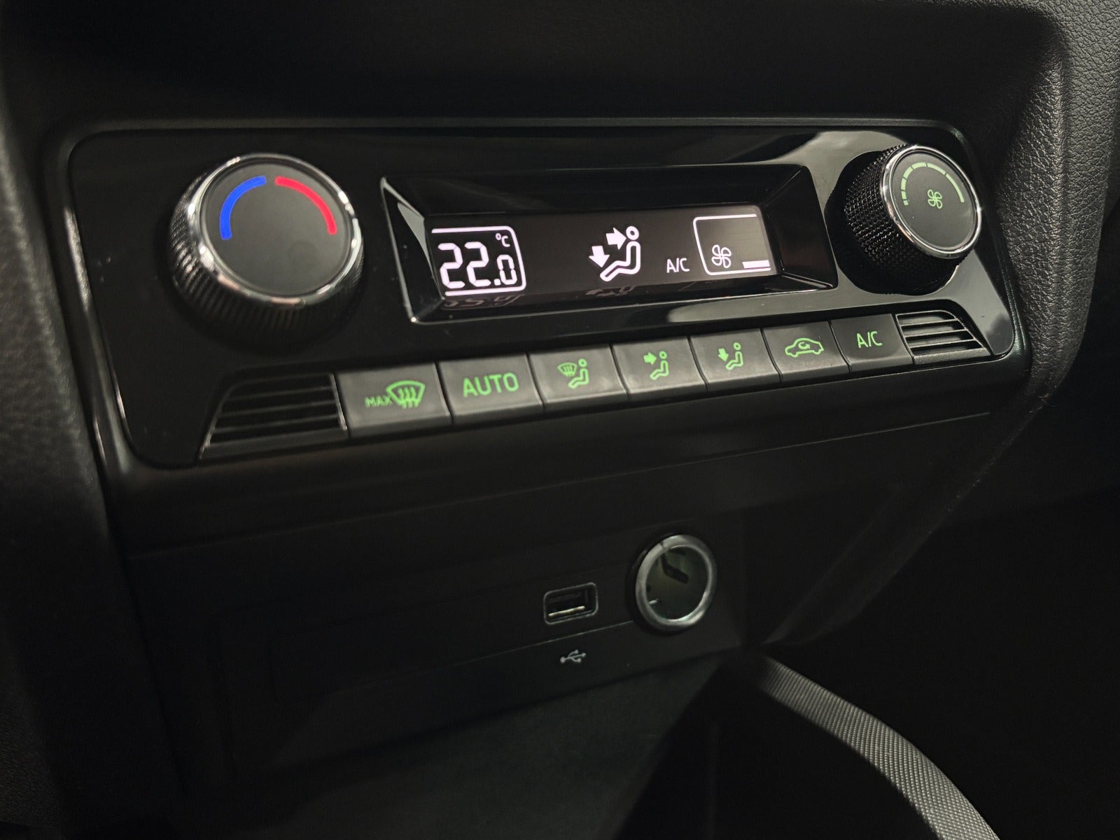 Billede af Skoda Fabia 1,0 TSi 110 Ambition Combi