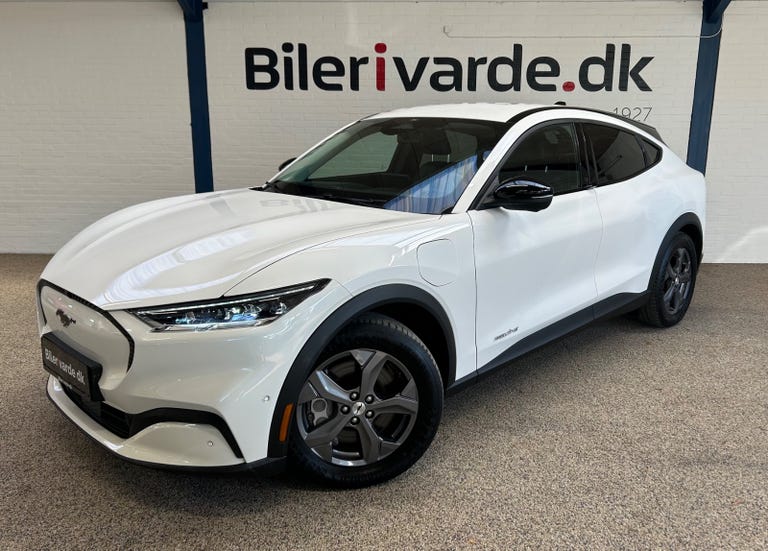 Ford Mustang Mach-E Standard Range