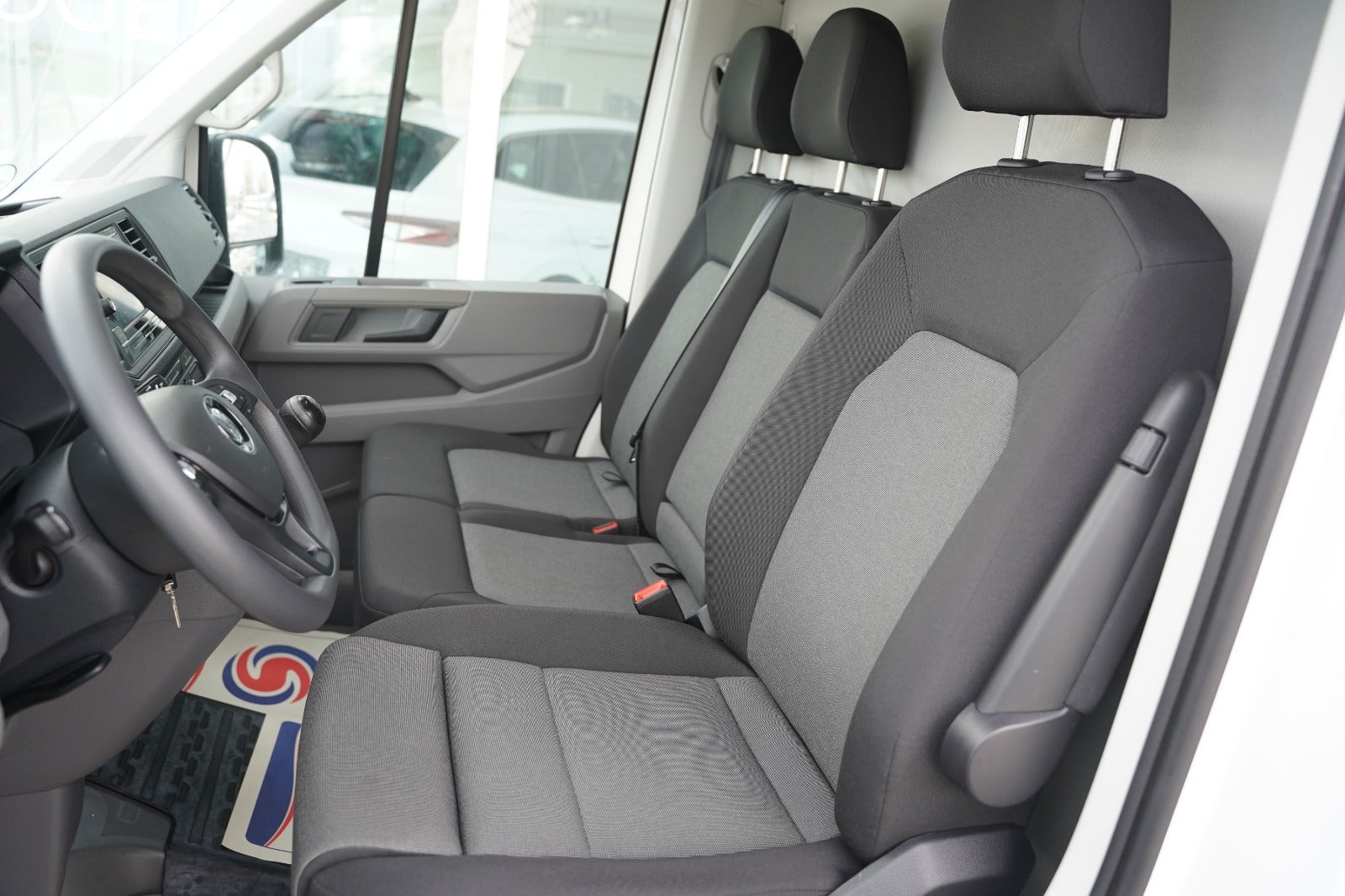 Billede af VW Crafter 35 2,0 TDi 140 Kassevogn L3H2