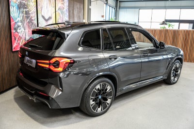 BMW iX3