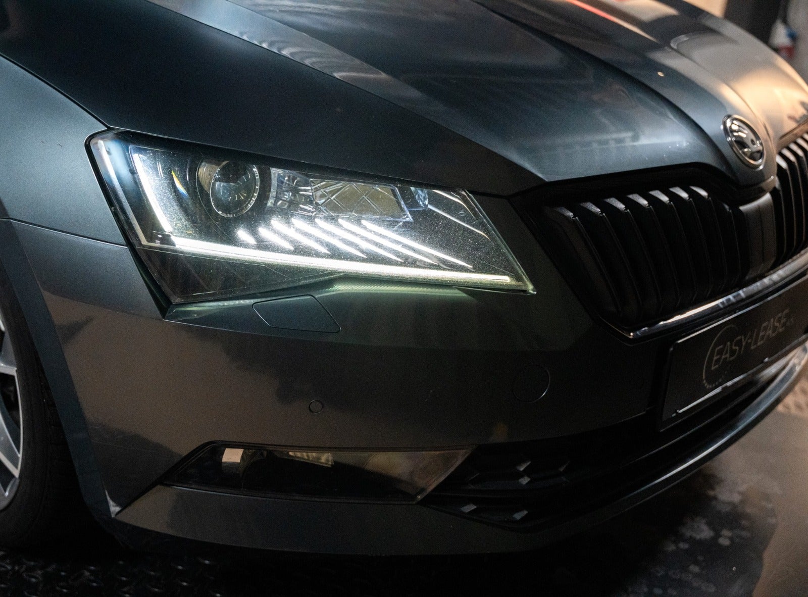 Billede af Skoda Superb 2,0 TDi 190 Sportline Combi DSG