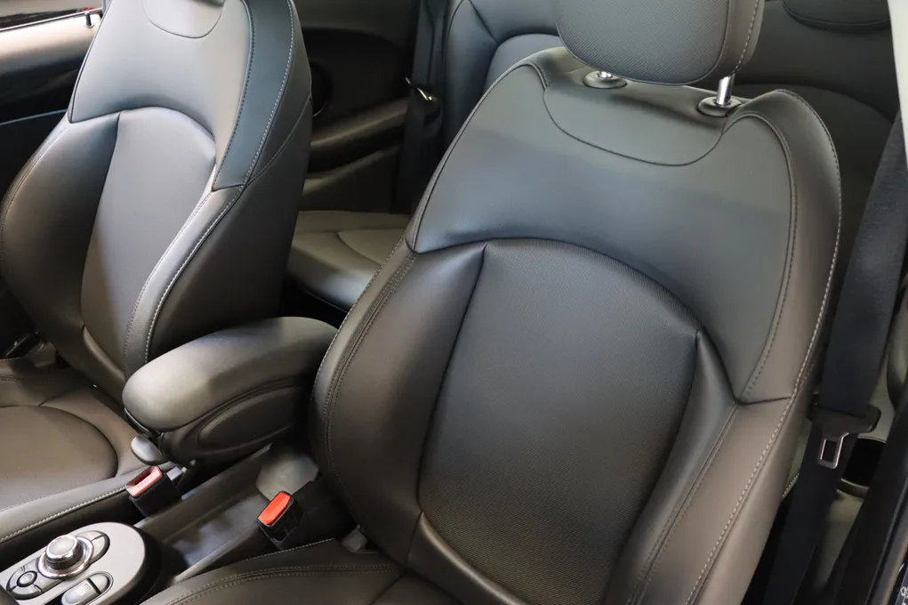 MINI Cooper SE Camden Edition