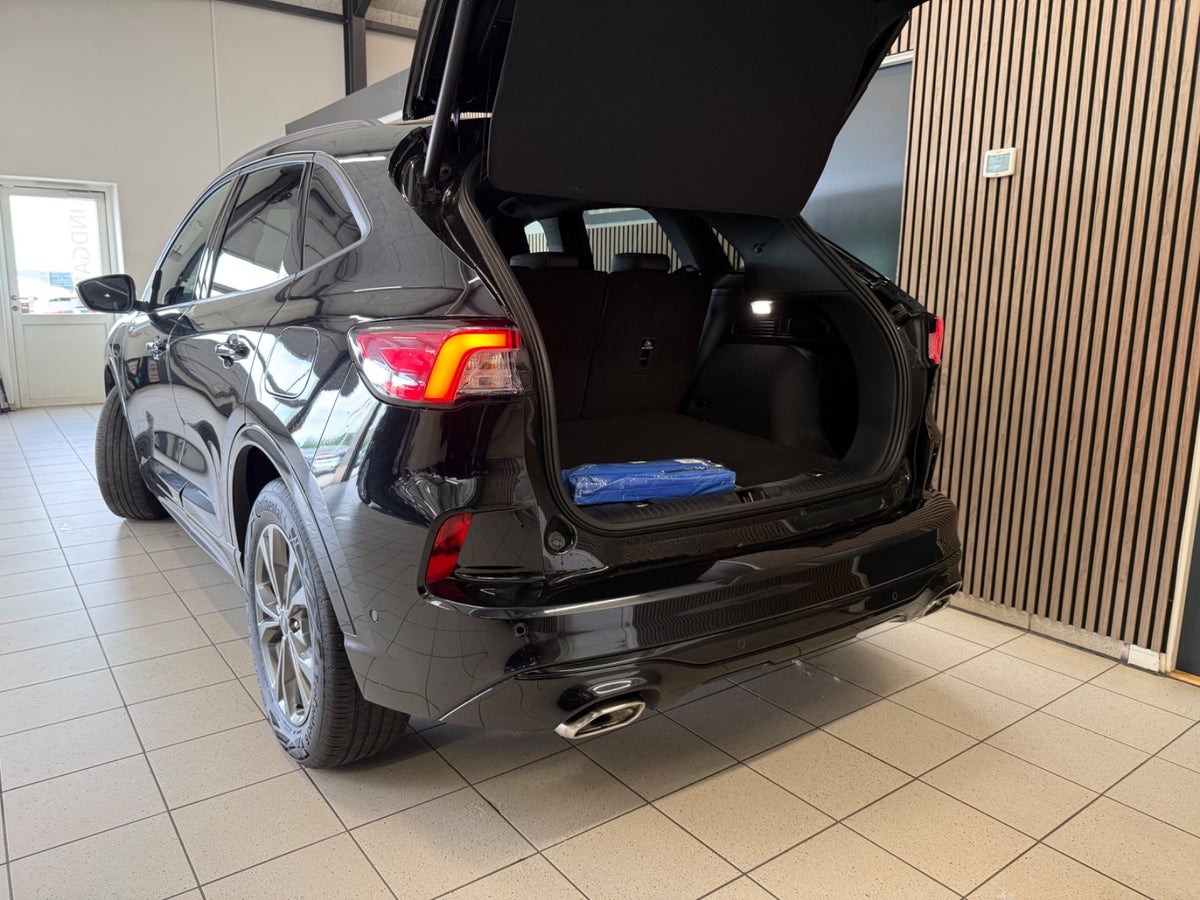 Ford Kuga PHEV ST-Line X CVT