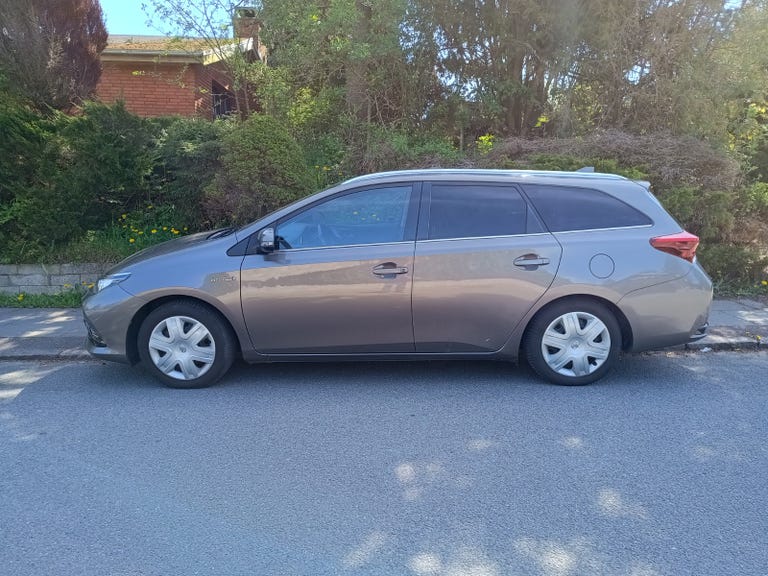 Toyota Auris Hybrid H2 Touring Sports CVT