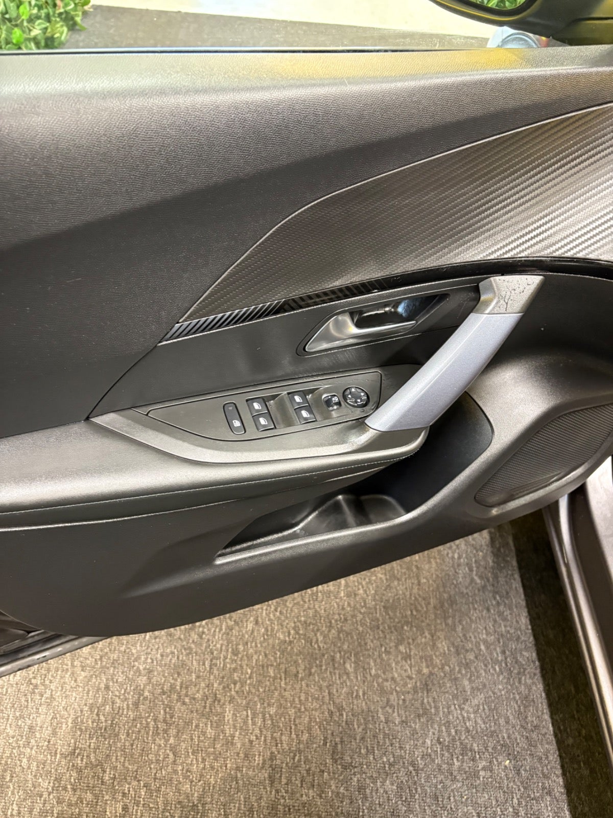 Billede af Peugeot 2008 1,2 PureTech 100 Allure