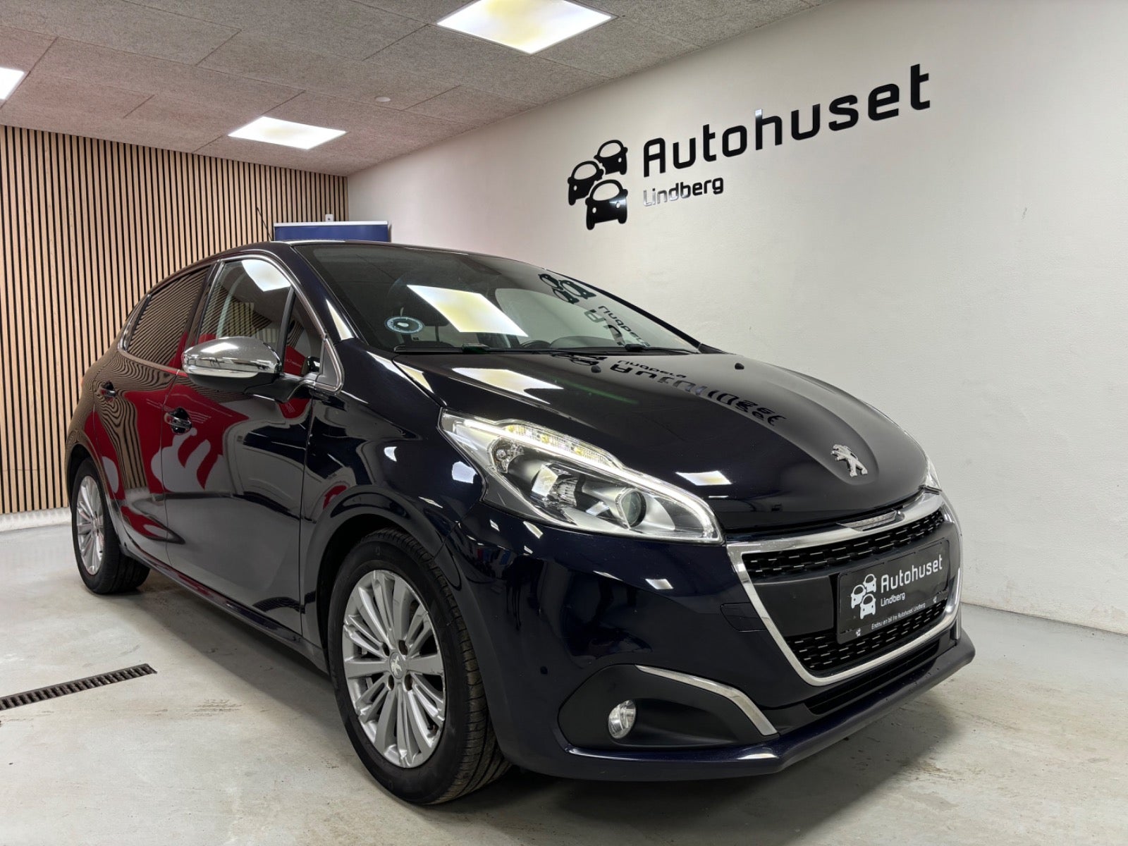 Peugeot 208 2016