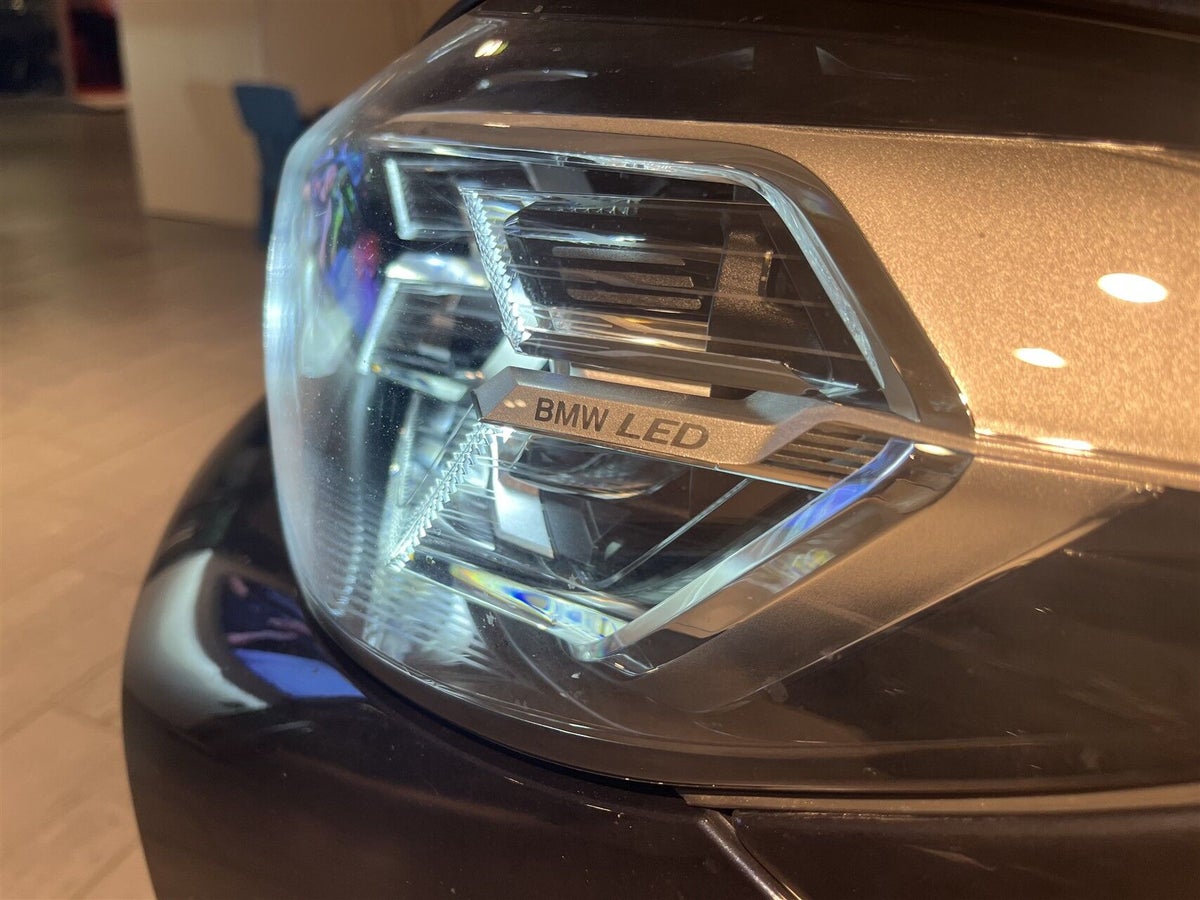 BMW iX3 Charged M-Sport billede 11