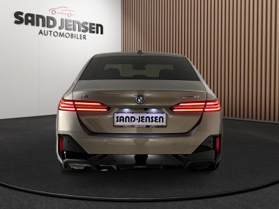 BMW i5 eDrive40 Fully Charged M-Sport