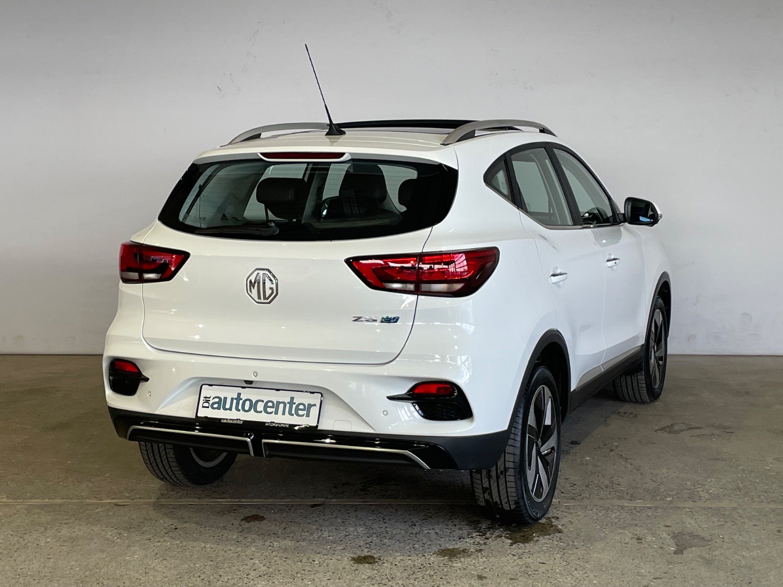 MG ZS Luxury