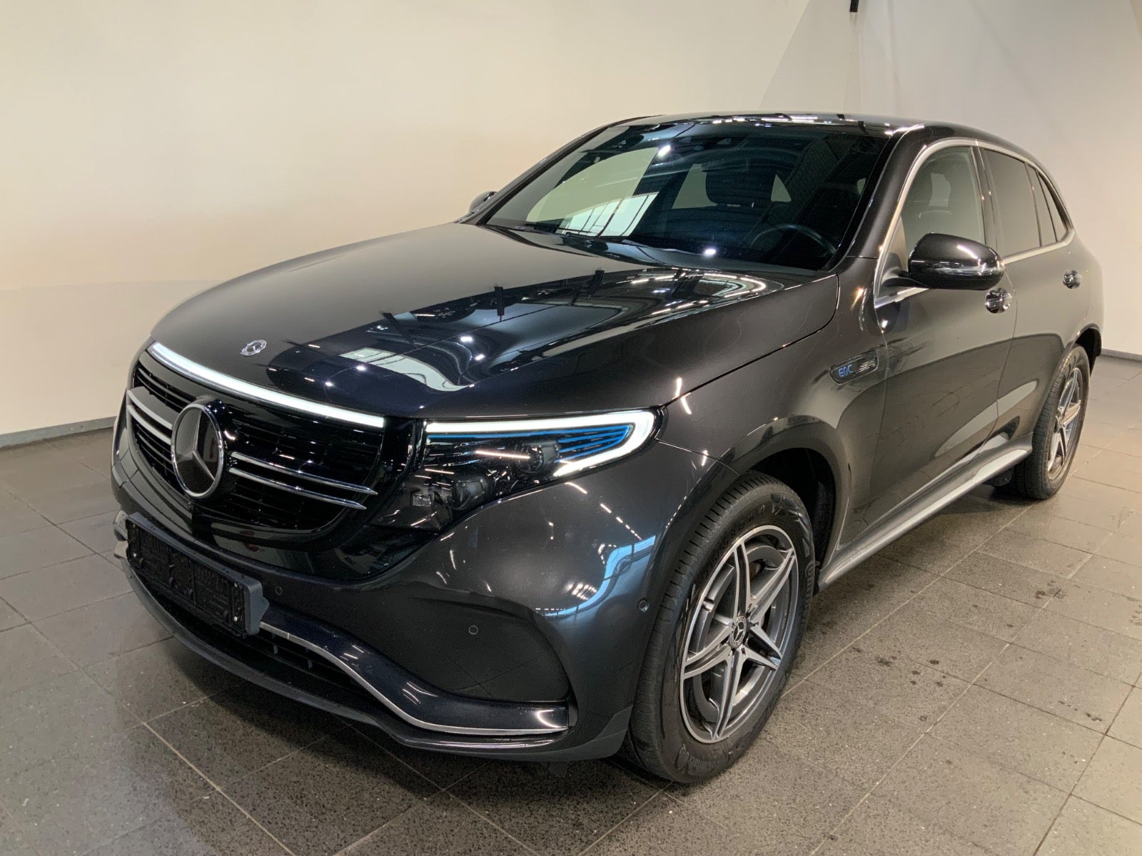 Mercedes-Benz EQC 400