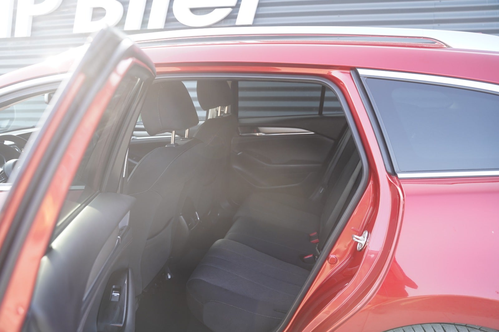 Billede af Mazda 6 2,0 SkyActiv-G 165 Premium stc. aut.