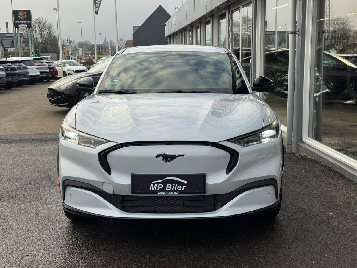 Billede af Ford Mustang Mach-E 75 Premium Standard Range AWD