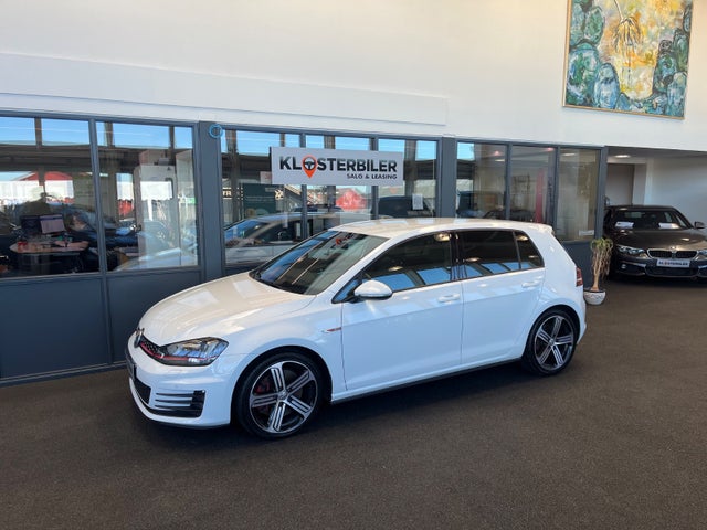 VW Golf VII 2,0 GTi Performance DSG BMT
