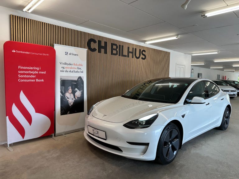 Tesla Model 3 Long Range AWD