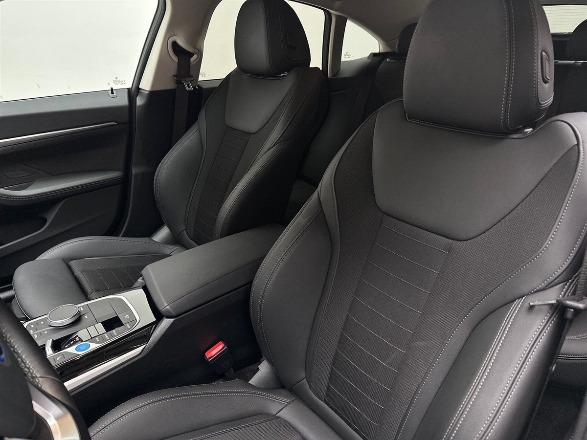 BMW i4 eDrive35 billede 17