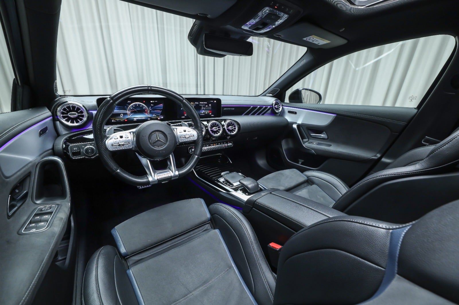 Mercedes-AMG A 35 (3/8)
