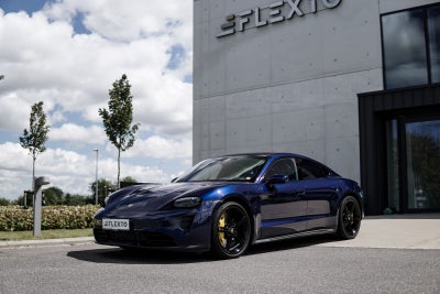 Porsche Taycan Turbo S  Performance+  4d