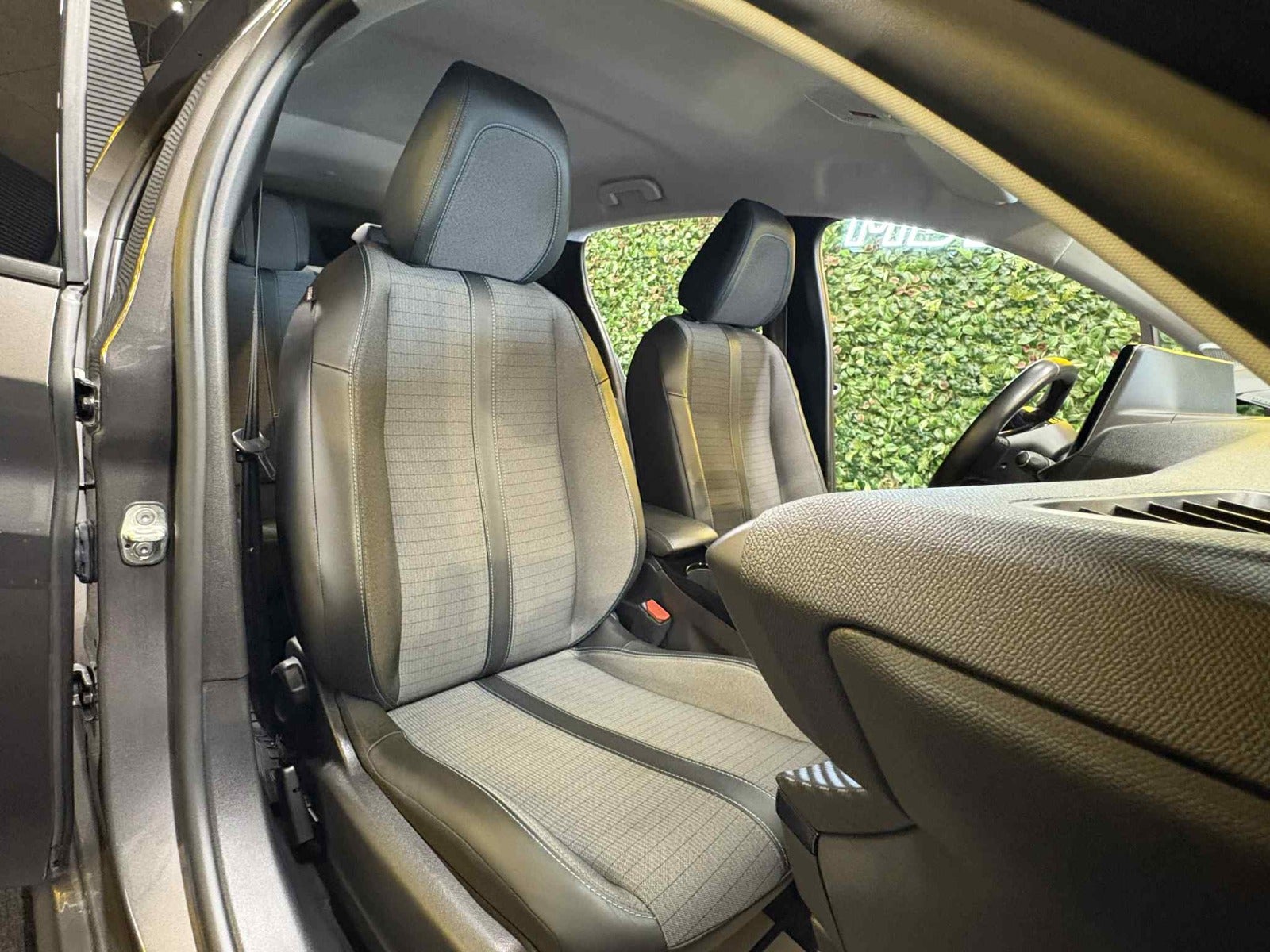 Billede af Peugeot 208 1,5 BlueHDi 100 Allure