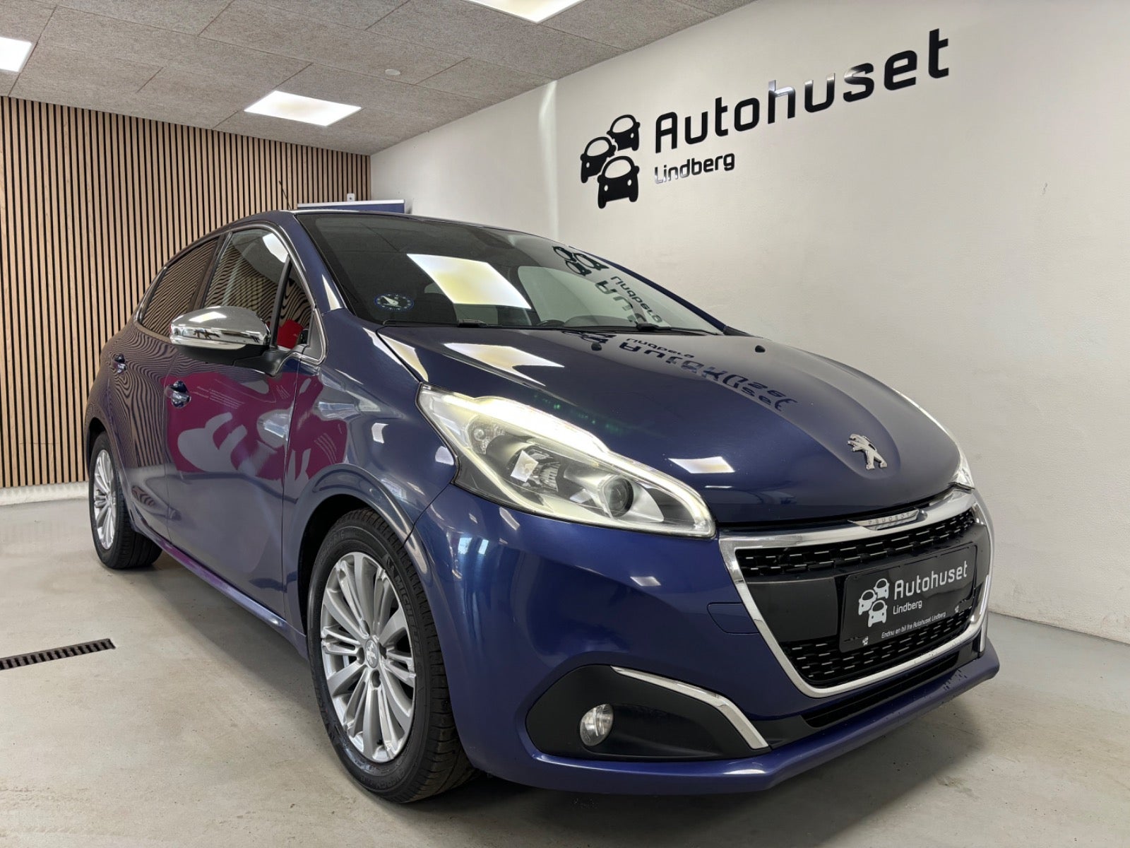 Peugeot 208 2015