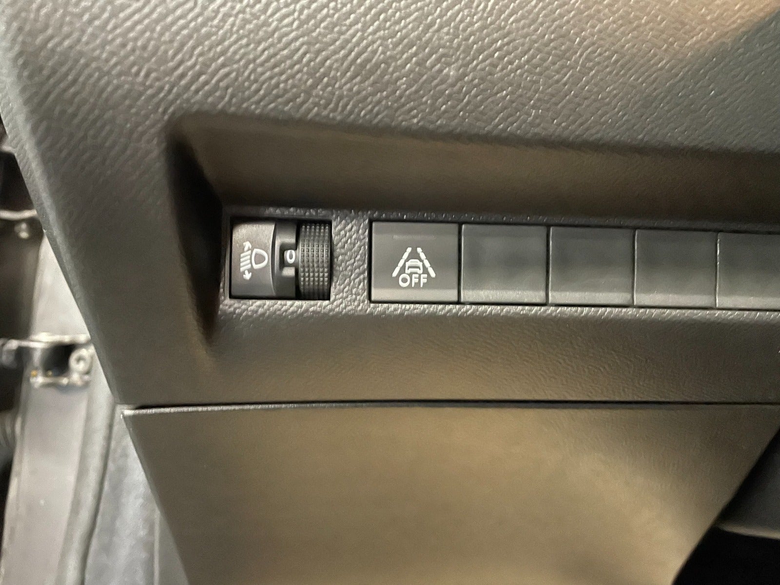 Billede af Peugeot 208 1,5 BlueHDi 100 Allure Sky