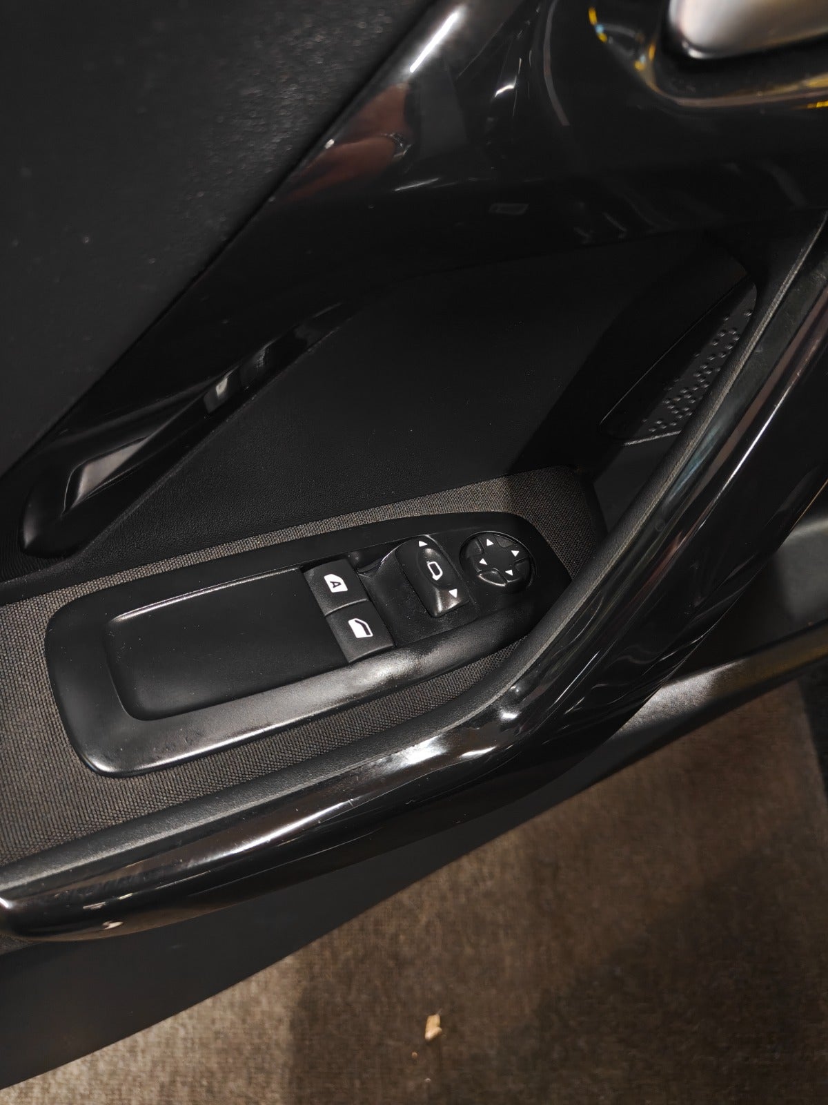 Billede af Peugeot 208 1,6 BlueHDi 100 Allure