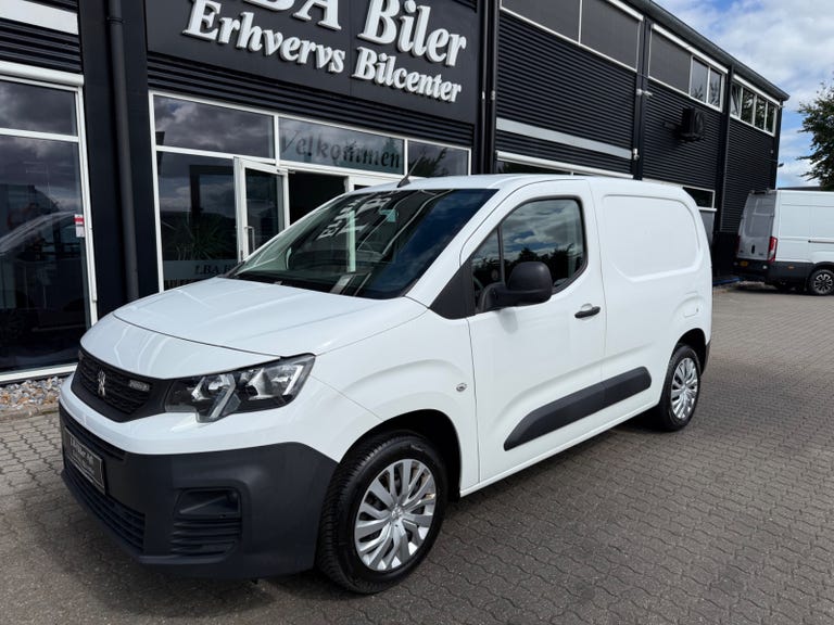 Peugeot Partner BlueHDi 100 L1V1 Plus Van