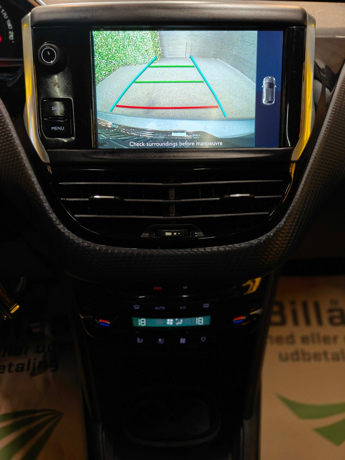 Billede af Peugeot 208 1,6 BlueHDi 100 Allure Sky