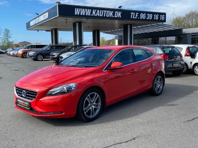 Volvo V40 2,0 D3 150 Momentum aut. 5d