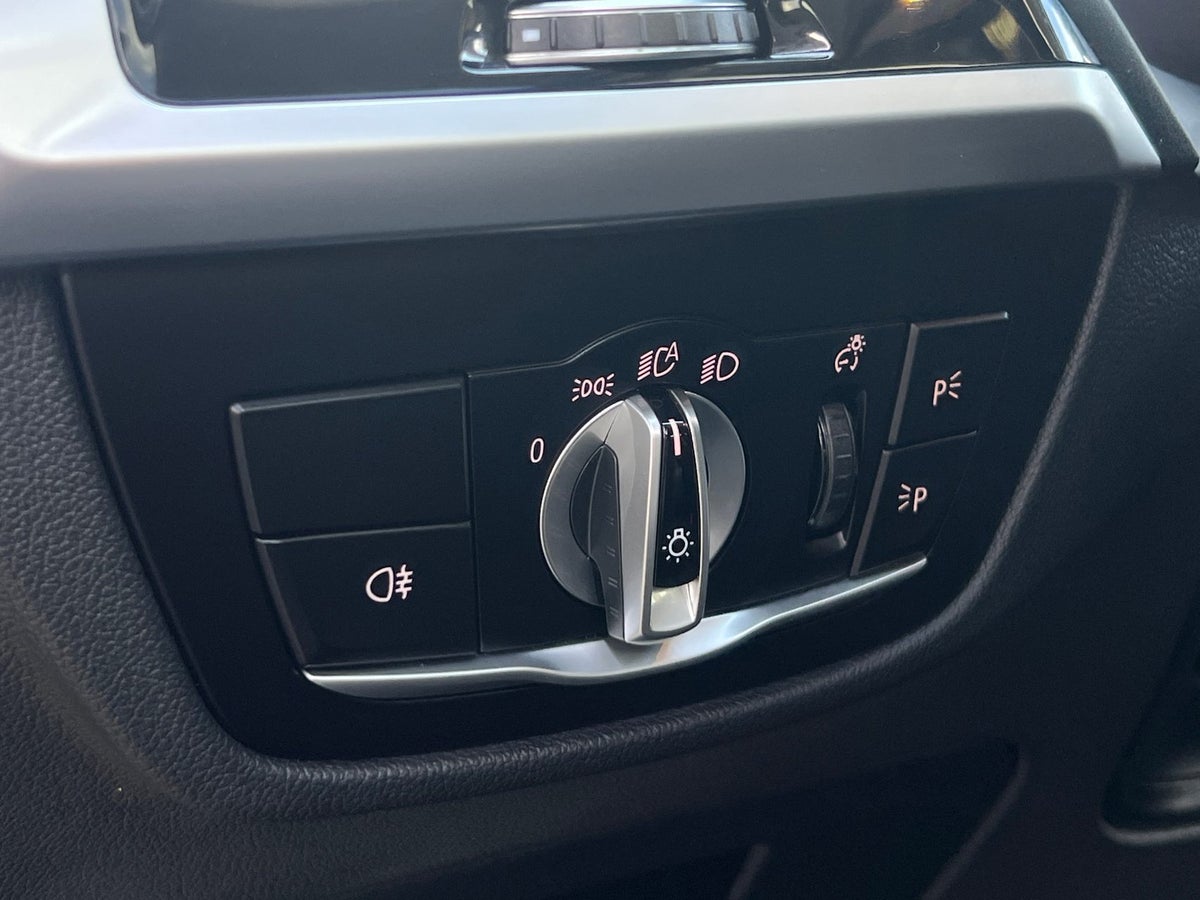 BMW iX3 Charged Plus billede 18