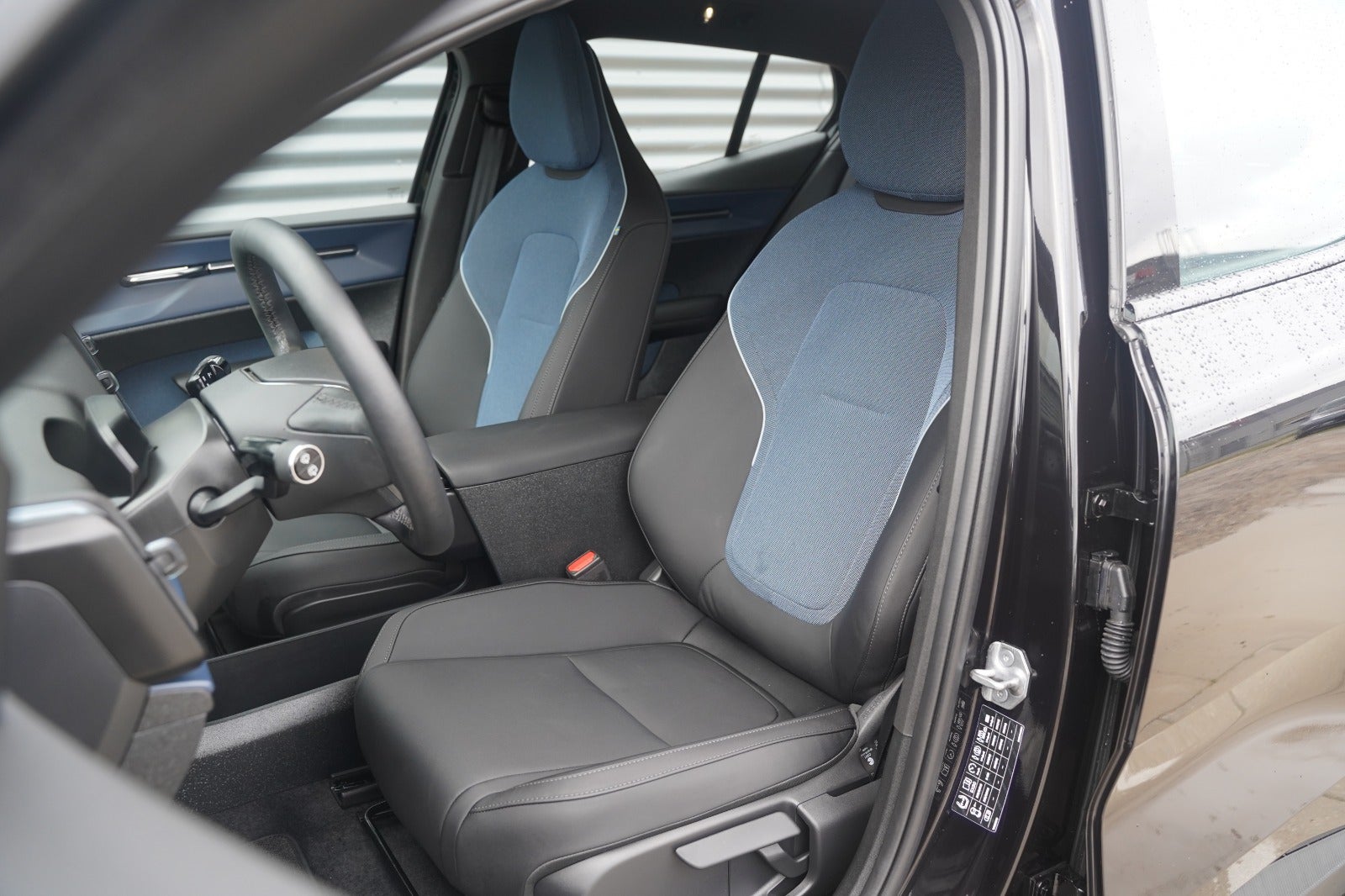 Billede af Volvo EX30 Standard Range Core