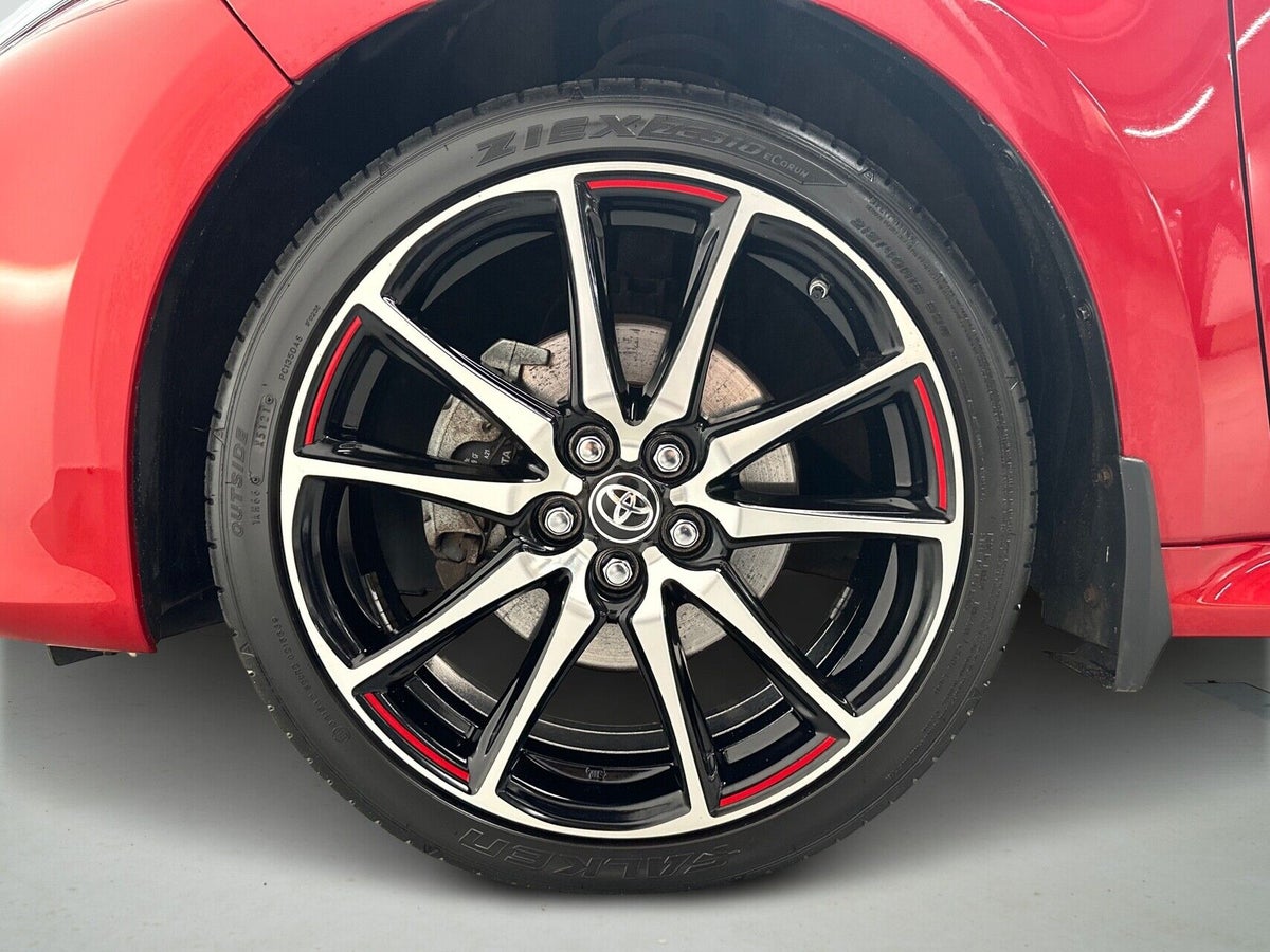 Toyota Yaris GR Sport billede 8