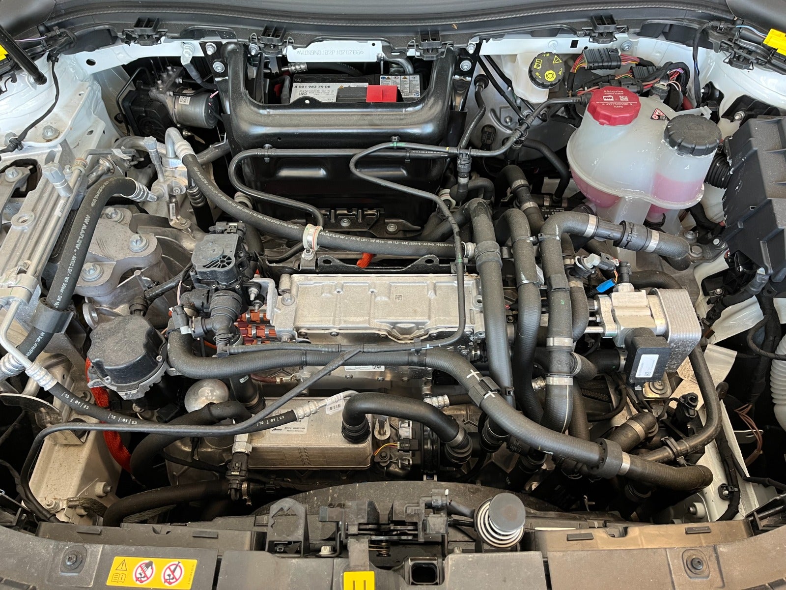 Billede af Mercedes EQA300  Progressive 4Matic
