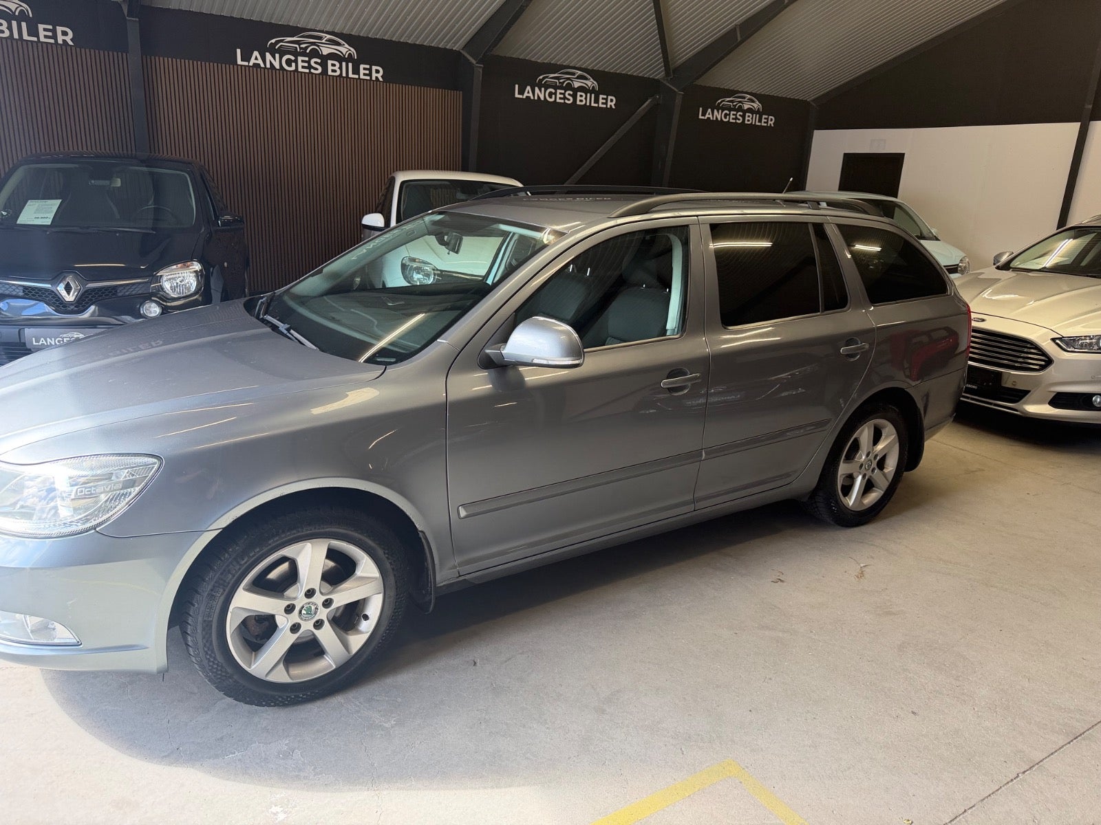 Skoda Octavia TDi 105 Elegance Combi - billede 4