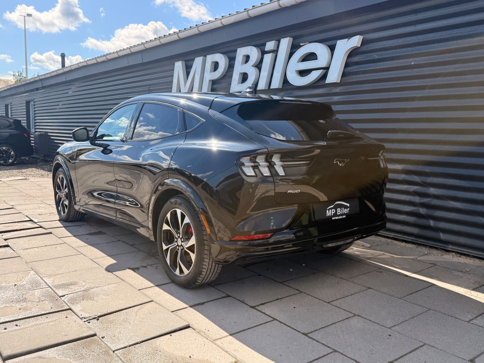Billede af Ford Mustang Mach-E 88 Premium Extended Range AWD