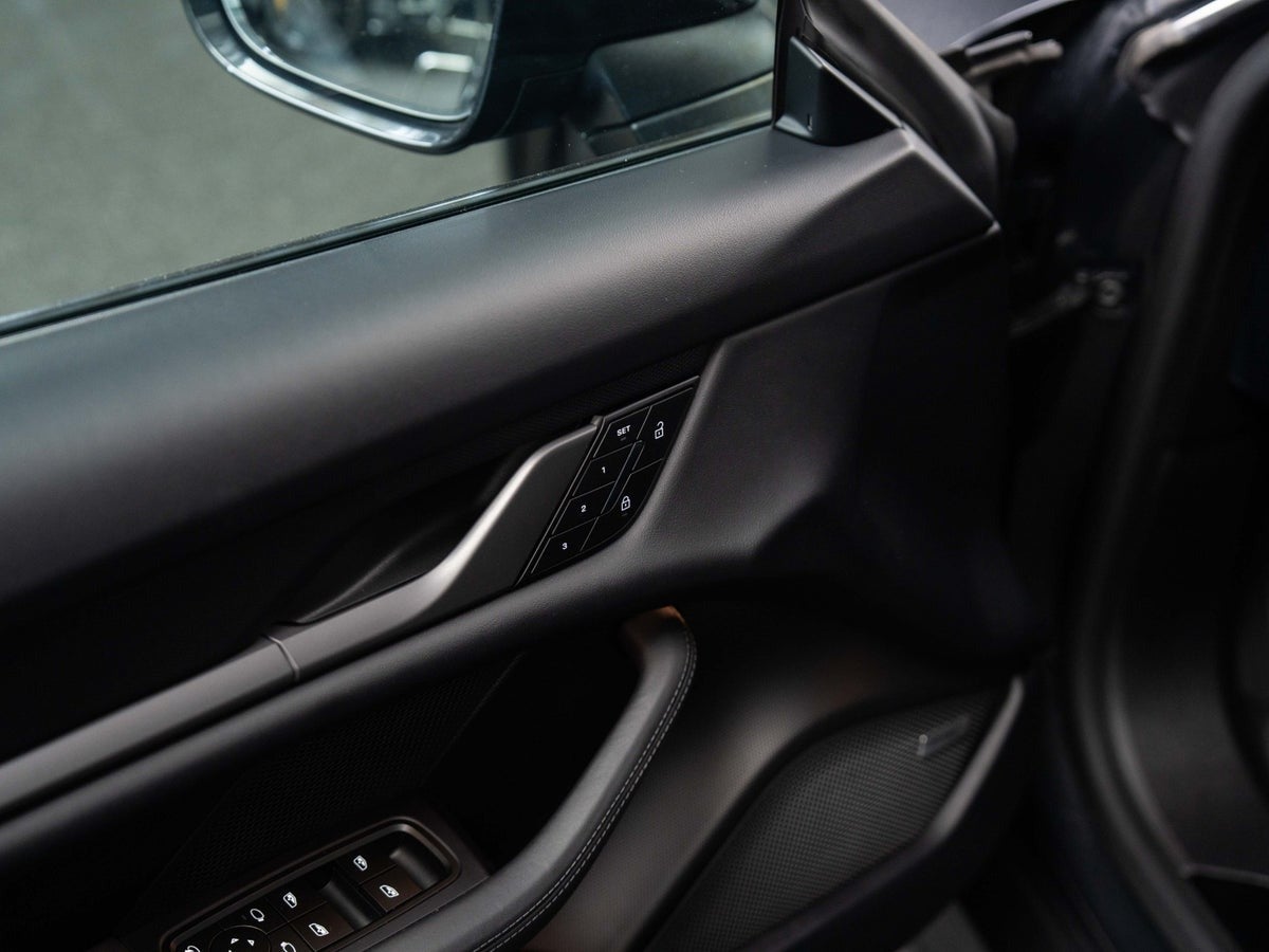 Gallery image 10 of 18