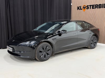 Tesla Model 3  RWD 4d