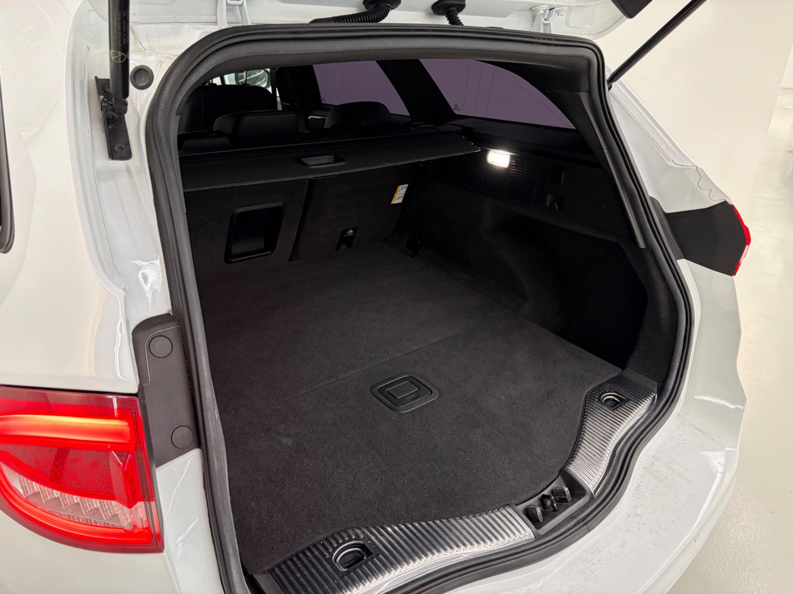 Billede af Ford Mondeo 2,0 EcoBlue ST-Line stc. aut.